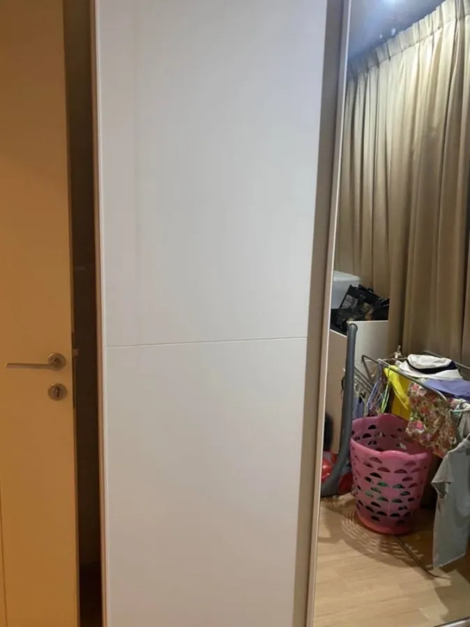 For rent, The Base Rama 9-Ramkhamhaeng, high floor, very spacious room, built-in dressing room, very cool, book now.