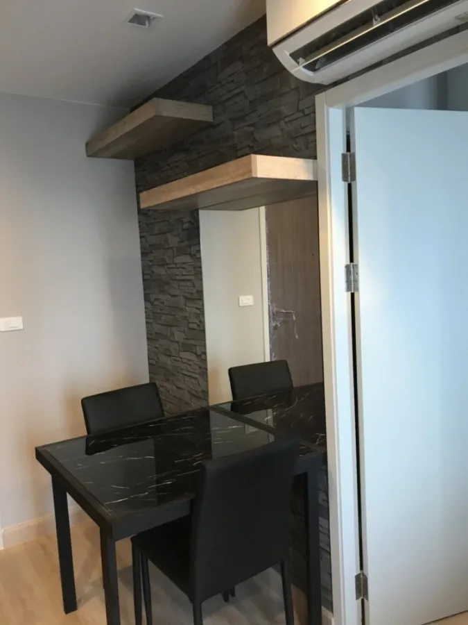 Casa Condo Bang Yai for sale, 29th floor, complete with furniture and electrical appliances. Book now, don't miss it.