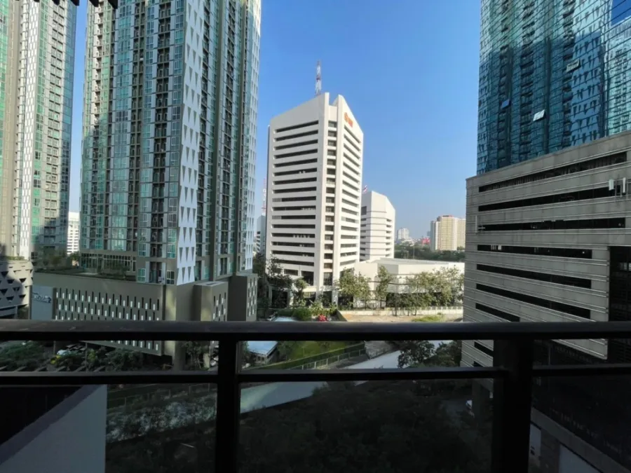 ให้เช่า!! คอนโด ไอวี่ แอมพิโอ ห้องเลขที่ 48/30 คอนโด High Rise ระดับ Luxury พร้อมอยู่ รีบจองเลย!!