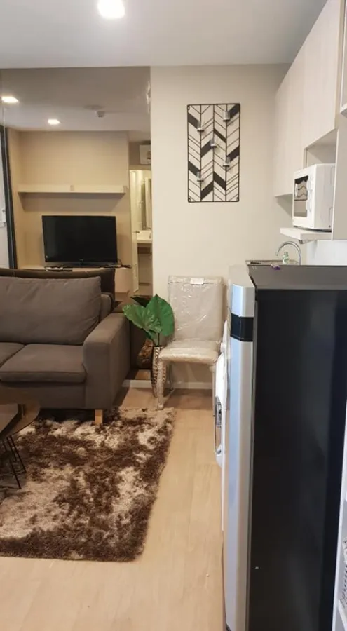 Condo for rent, Wynn Ladprao-Chokchai 4, 4th floor, 2 bedrooms, pool view, spacious room, very beautiful decoration, move in, don't miss it.