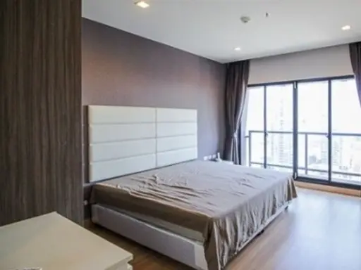 ให้เช่า Urbano Absolute สาทร-ตากสิน เดินทางสะดวกสบาย อากาศดี ร่มรื่น เงียบ สงบ วิวสวย ห้องสวย