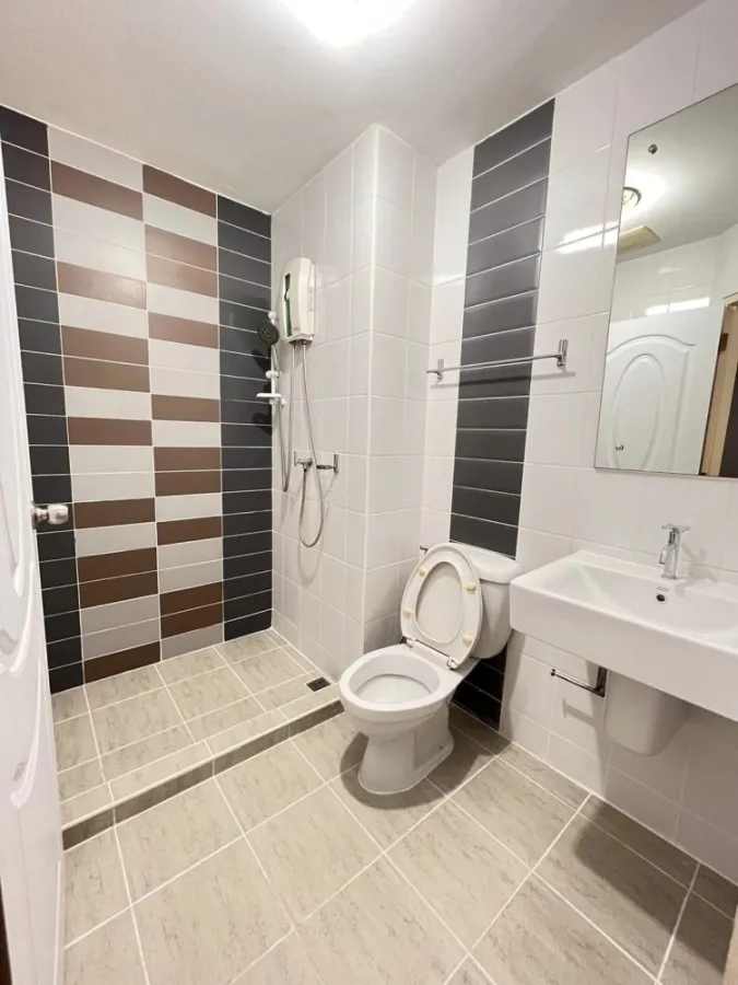 Selling The Trust Residence Pinklao, 27th floor, partition room Fully furnished, very nice. Hurry up to reserve.