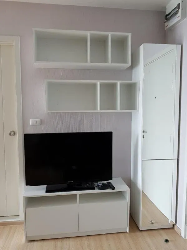 For sale: Fuse Sense Bang Khae, high floor, corner room, ready to move in, fully furnished. With a comfortable sofa, reserve now.
