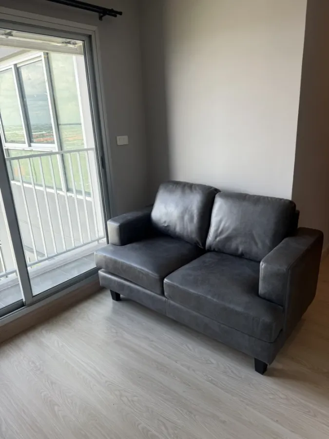 For sale: Casa Condo Bang Yai, empty room, 32nd floor, size 34.91 sq m., swimming pool view, good price, reserve quickly.