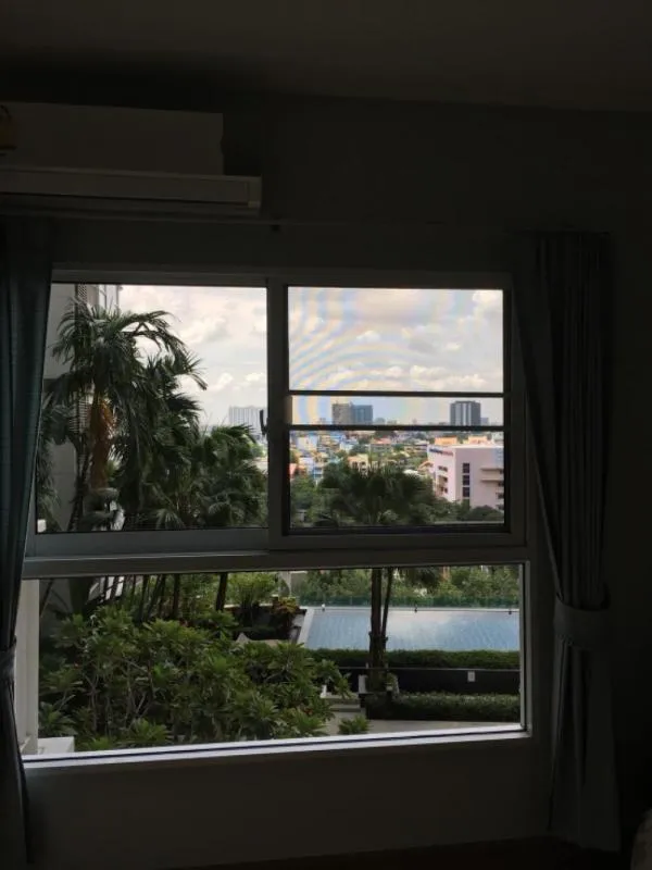 ขายด่วน The Parkland Grand ตากสิน ห้องหน้าสระ ชั้น10 ทิศเหนือ ลมเย็นตลอดวัน บรรยากาศดีมาก ซื้อด่วนๆ