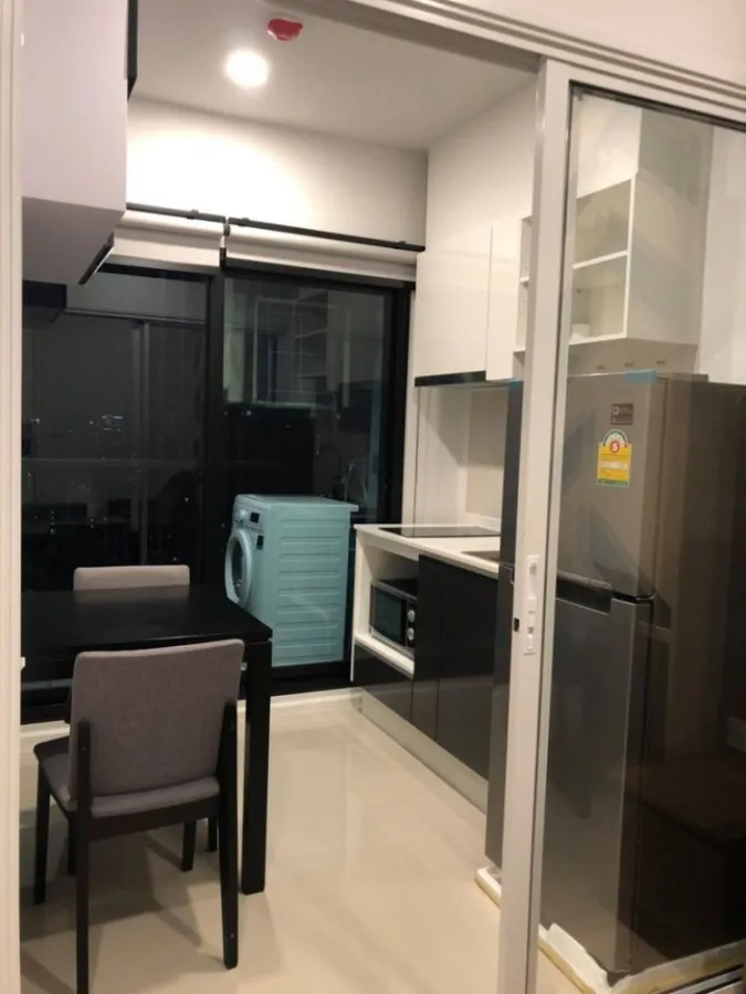 For rent, The Tree Sukhumvit71-Ekkamai, hot condo, convenient transportation, fully furnished, book now, don't miss it.