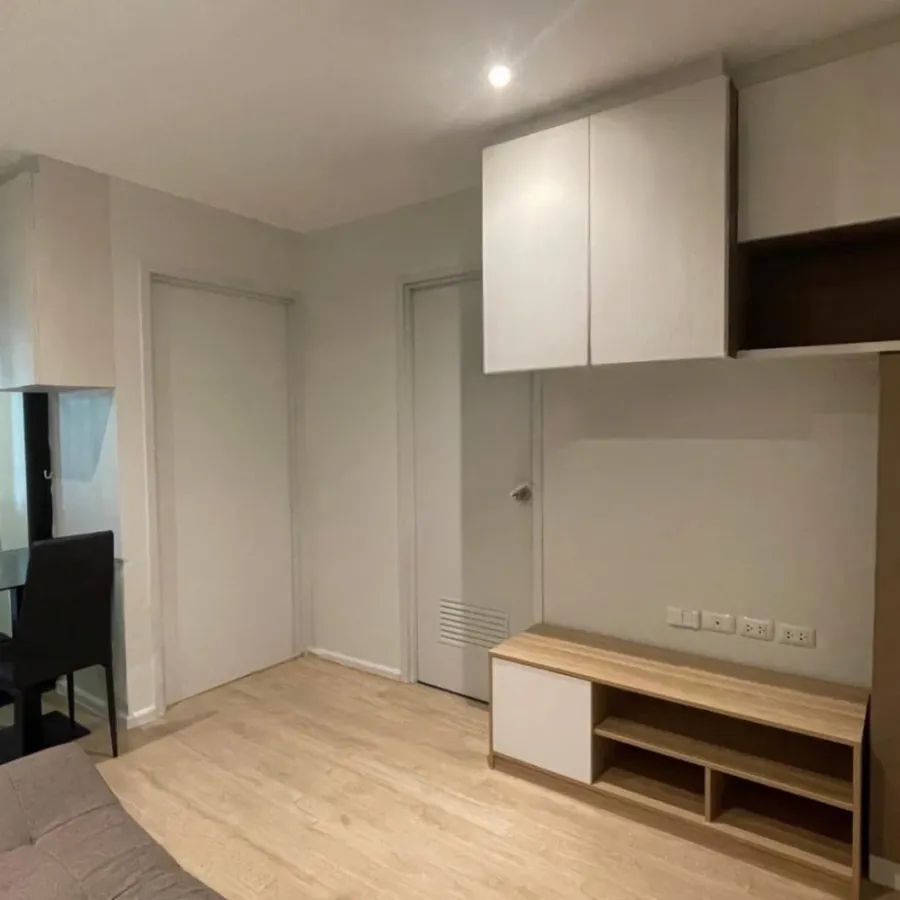 ขาย ให้เช่า ไอคอนโด เสรีไทย กรีนสเปซ มีประตูกั้นทุกห้อง วิวสระว่ายน้ำ รับแดดตอนเช้า ไม่ควรพลาด