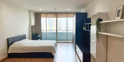 ให้เช่า คอนโด เดอะ แพลทตินัม ห้องสตูดิโอ พื้นที่ใช้สอยเยอะ วิวตึกใบหยก หิ้วกระเป๋าเข้าอยู่ได้เลยจ้า