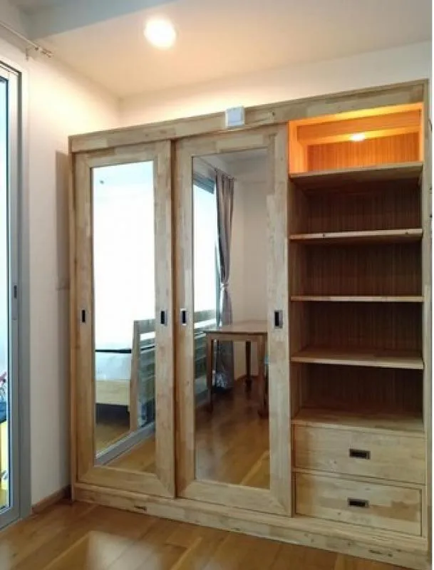 For rent Abstracts Phahonyothin Park, very new room. The owner takes good care. Fully furnished and electrical appliances