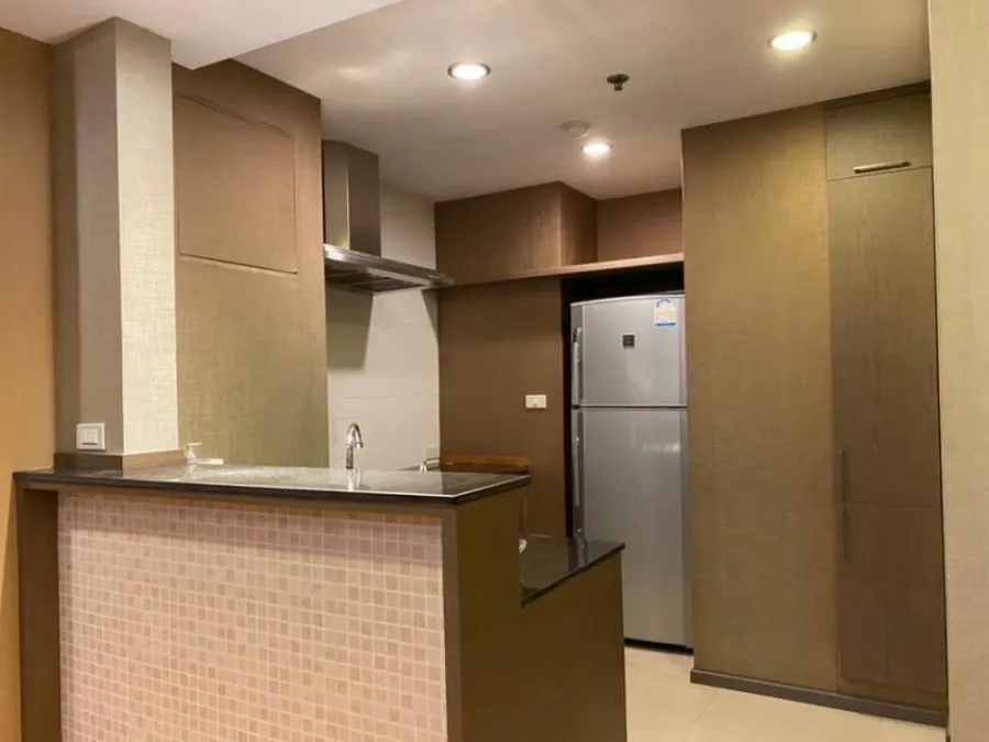 Condo for rent, Icon 3, beautiful room, good location, convenient transportation, don't wait.