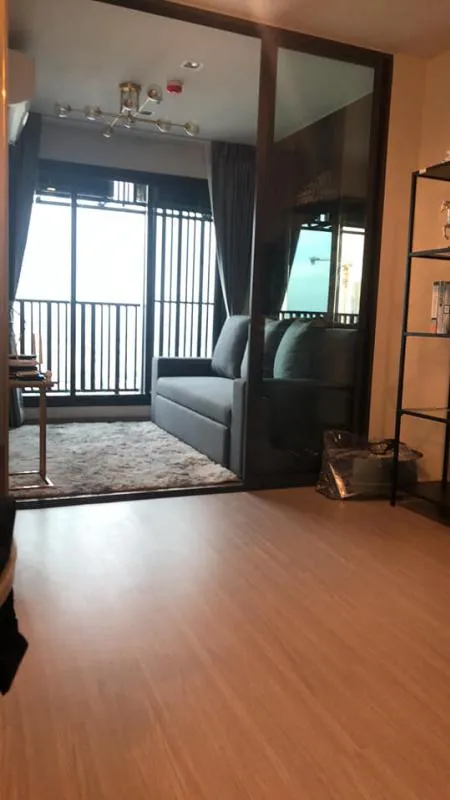 PREMIUM LUXURY That you can feel for only ten thousand. Life Ladprao This room is for you!! Rent it now!!