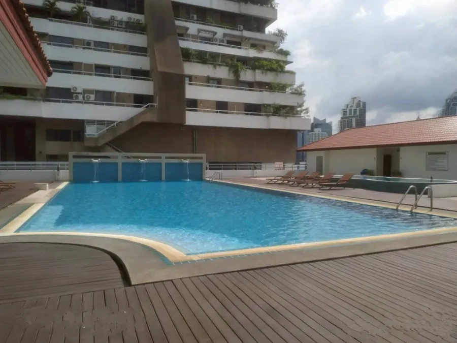 ให้เช่า สุขุมวิท ลิฟวิ่ง ทาวน์ 1 ห้องนอน 1 ห้องน้ํา เฟอร์+เครื่องใช้ไฟฟ้าครบชุด จองด่วนจ้า