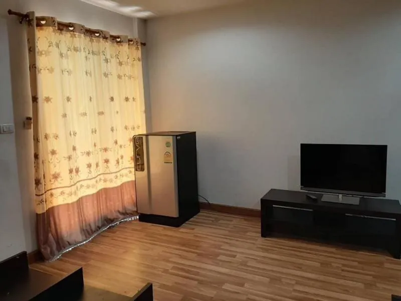 Condo for rent, Regent Home 15, Chaengwattana, 5th floor, ready to move in.