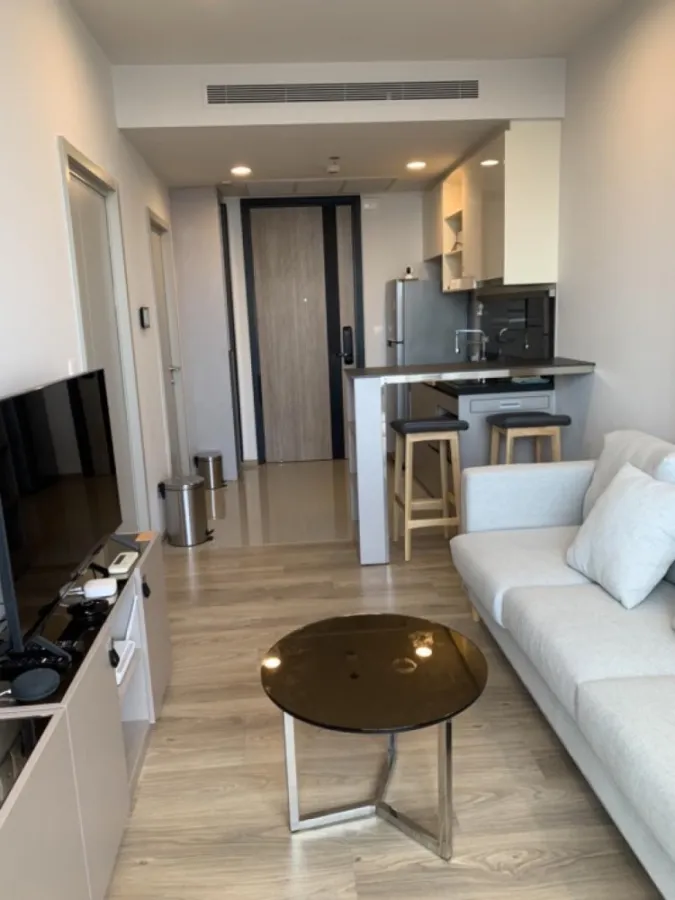 For rent, Oka House, Sukhumvit 36, south, river curve view, beautiful room, brand new, don't miss it.