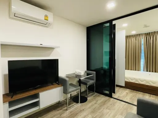 ให้เช่า โมดิซ รัชดา 32 ชั้น 1 พร้อมเฟอร์นิเจอร์และเครื่องใช้ไฟฟ้าครบครัน จองเลยจ้า อย่ารอช้า