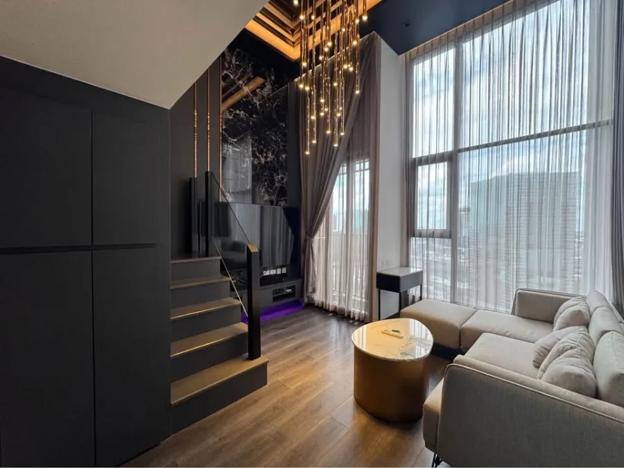 For rent: Knightsbridge Space Ratchayothin, 19th floor, corner room, north facing, fully furnished with built-in furniture. Don't miss out!