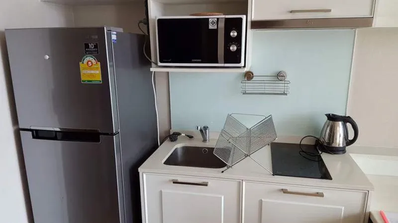 ให้เช่า Q house สุขุมวิท 79 ชั้น 24 วิวสระ วิวนอกไม่บล็อควิว เฟอร์ครบ มาก่อนได้ก่อน