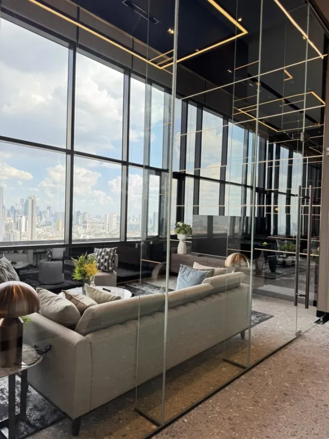 For rent: Quintara MHy'Den Pho Nimit, high floor unit, fully furnished, very livable. Book now!