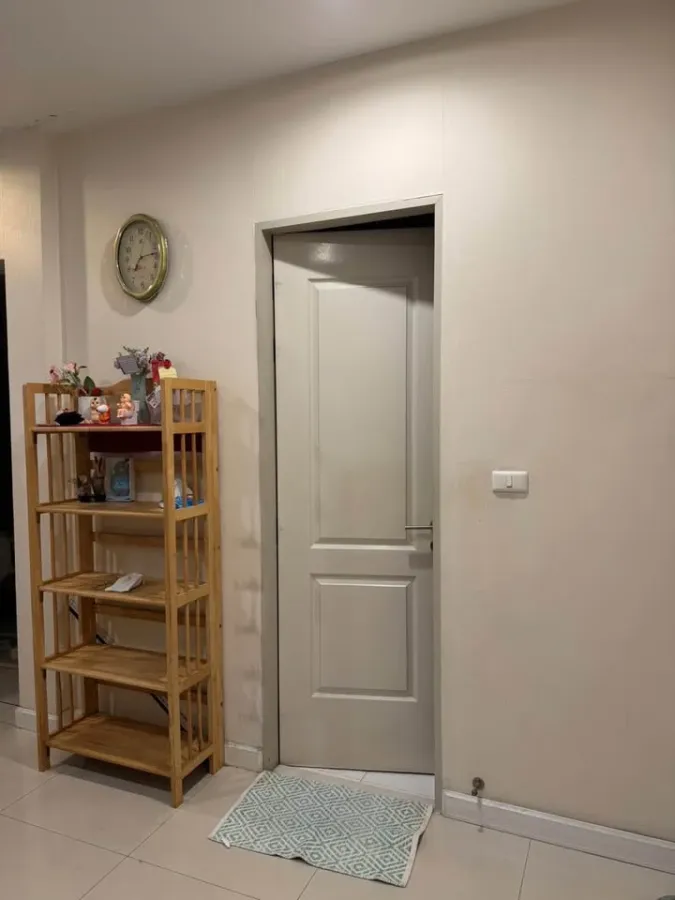 ให้เช่า Q.house condo sathorn ห้องอยู่ชั้น 9 ติดbts ออกจากคอนโดขึ้นบันไดเลื่อนได้เลย เดินทางสะดวกสบายมากๆ