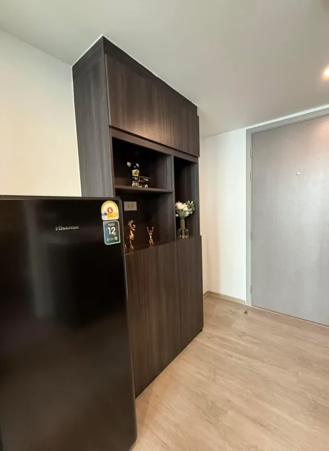 For rent: Origin Plug & play ramintra, 9th floor, with a shady garden view, comfortable to the eyes, fully furnished, ready to move in.