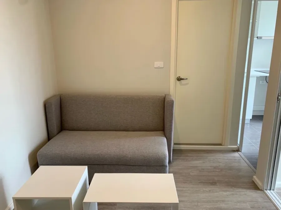 Condo for sale or rent: Blue Phahonyothin 35, fully furnished, with appliances. Just bring your bags and move in! Don't wait!