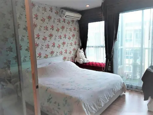 Selling We Condo, beautiful room, fully furnished. Don't be late, book now!!