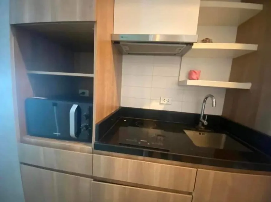 For rent, blocks 77, stick wallpaper in the whole room Complete electrical appliances, unblocked view, if interested, must reserve