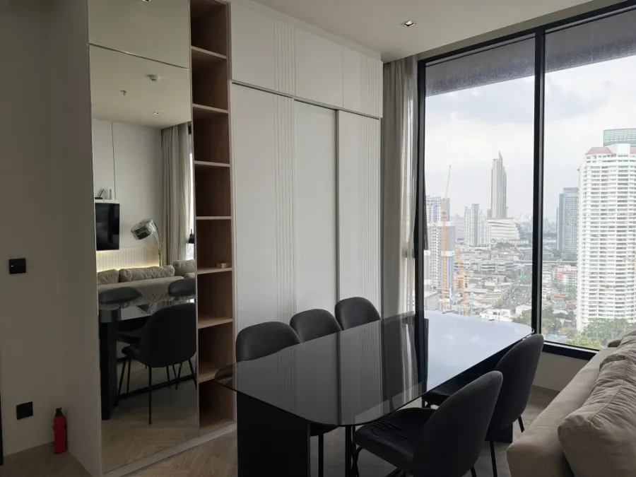 For rent: Chapter Charoennakhon-Riverside apartment. Fully furnished with built-in furniture in a modern luxury style. Elegant, spacious, and comforta