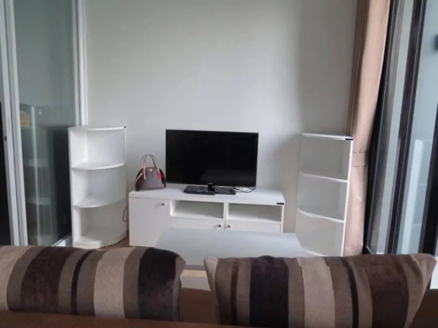 Condo for rent, The Base Rama 9 - Ramkhamhaeng, pool view, convenient transportation, don't wait.