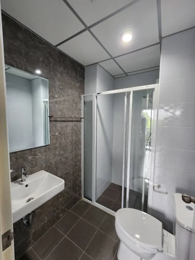 For rent!! The Unite Condo On Nut-Pattanakarn 4th floor, corner room, beautifully decorated room, everything complete in one place, don't miss it!!