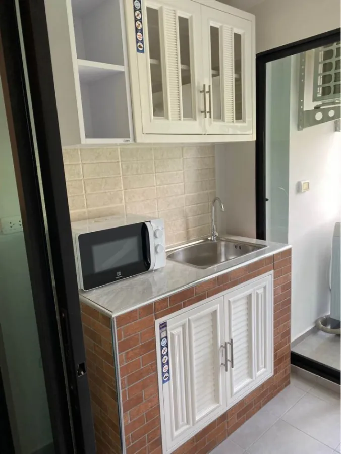 ให้เช่า รีช พหลโยธิน 52 ชั้น 3 ห้องมุม พร้อมเฟอร์นิเจอร์และเครื่องใช้ไฟฟ้าครบครัน จองเลย ด่วนๆ