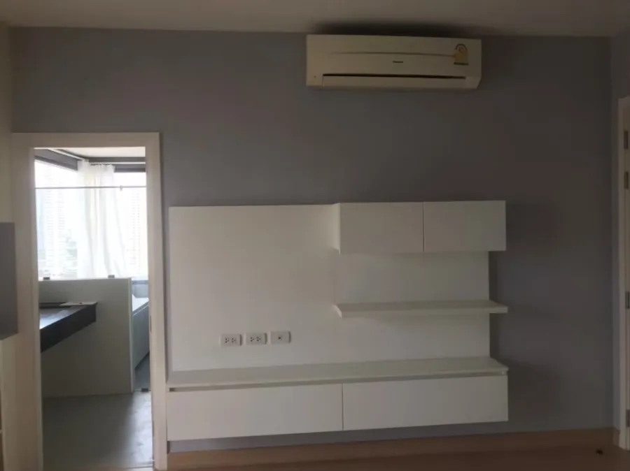 For sale Urbano Absolute Sathon-Taksin 2 bedrooms, fully furnished, book now, don't miss out.
