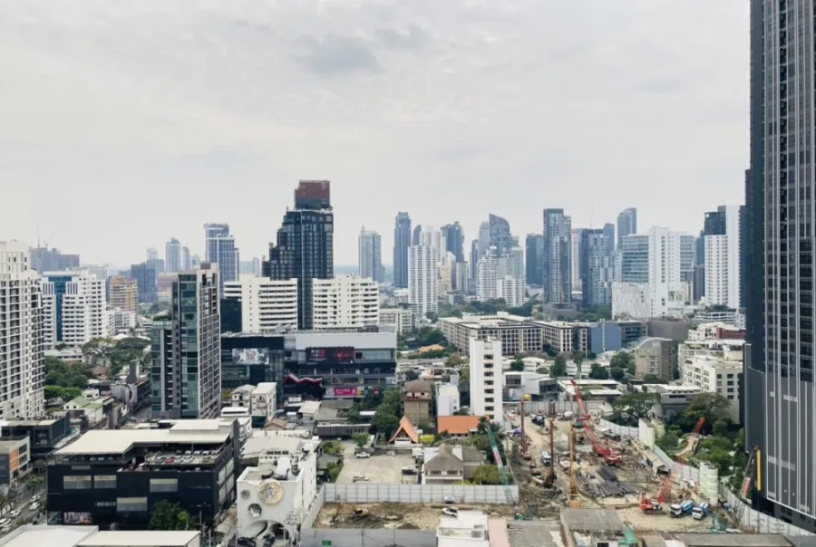 For rent!! Condo XT Ekkamai, 22nd floor, complete amenities. Ready to move in immediately. Don't miss it!!