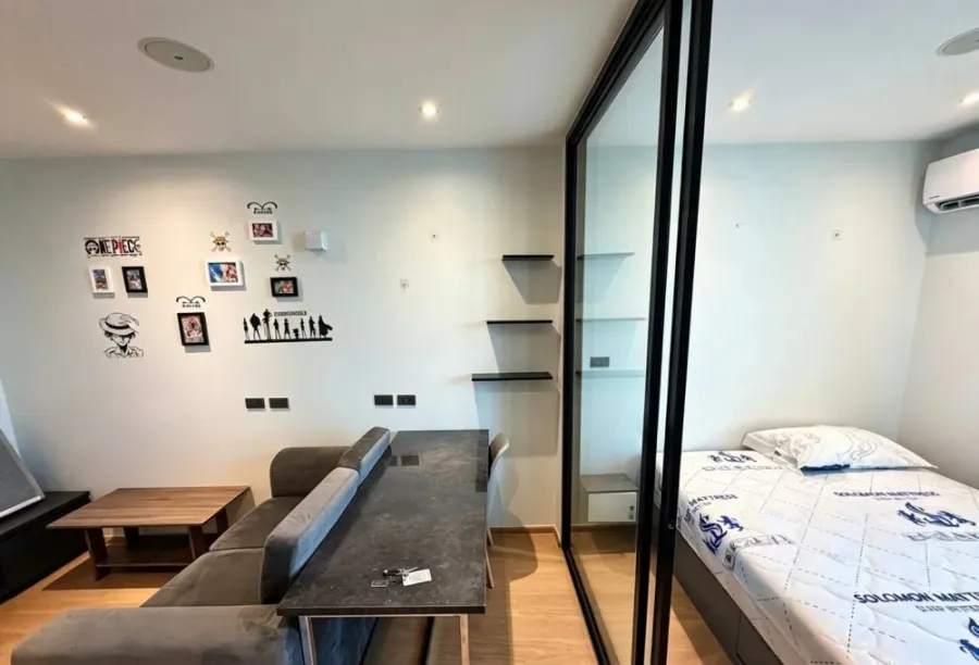 For sale or rent: The Matt 1 Sathorn - Tha Phra condo, corner unit, quiet and private. Book now! Don't miss this opportunity.