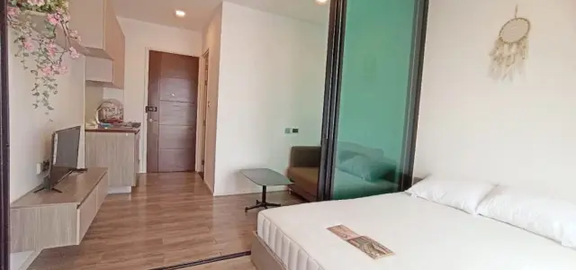 ขาย ให้เช่า Brown Condo รัชดา 32 มาพร้อมเฟอร์นิเจอร์ครบชุด ตกแต่งพร้อมเข้าอยู่ ห้ามพลาดรีบจองเลยจร้า images
