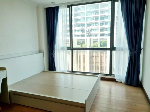 For rent!! Condo Supalai Oriental Sukhumvit 39, 7th floor, premium condo, city location, hurry up and book now!!
