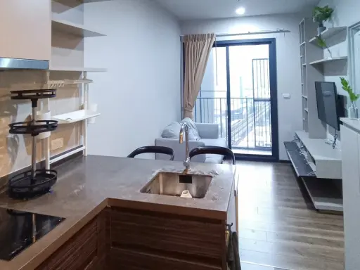 For rent Onyx Phahonyothin 1 bedroom, 1 bathroom, open view, not blocked, fully furnished, hurry and book now.