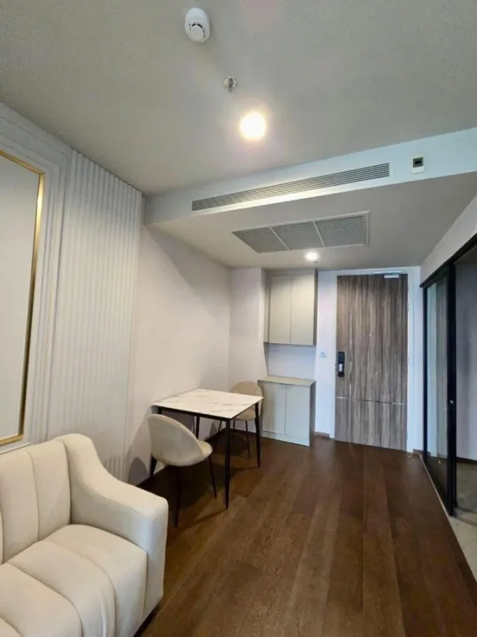 ให้เช่า Ideo Q Sukhumvit 36 ตกแต่ง built-in ชั้น 11 วิวเมืองสุขุมวิท และเห็นสวนส่วนกลางขนาดใหญ่ จองเลย
