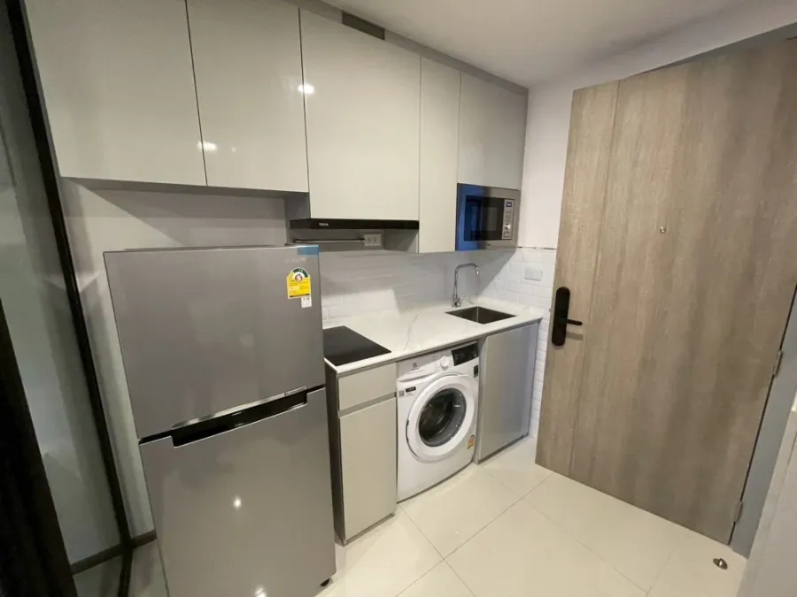 Condo for rent SOHO BANGKOK Ratchada, room ready to move in Complete facilities Don't hesitate to book now.