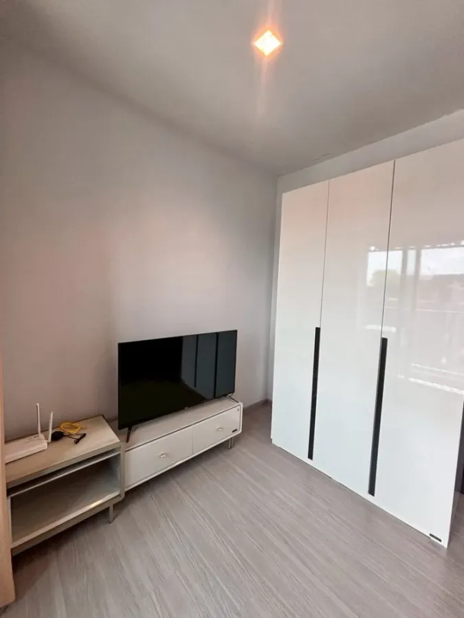 Condo for rent, Life Asoke-Rama 9, fully furnished, ready to move in. Don't miss it!