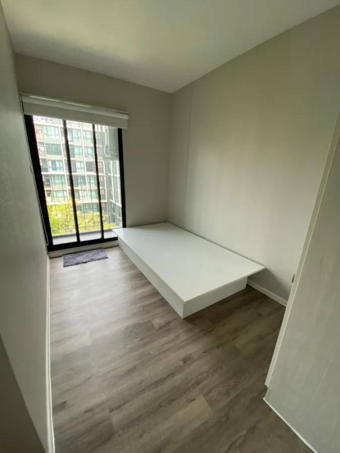 For sale, rent, Atmoz Chaengwattana, swimming pool view, built-in furniture, complete electrical appliances.