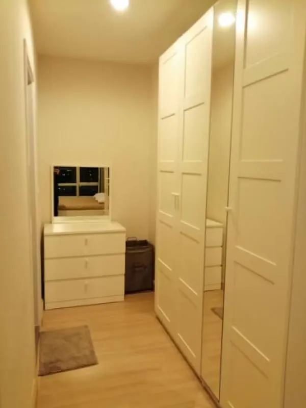 For Rent Motif Condo สาทร–วงเวียนใหญ่ ห้องสวยพร้อมอยู่ พื้นที่แบ่งเป็นสัดส่วน ราคาสบายกระเป๋า รีบเลย