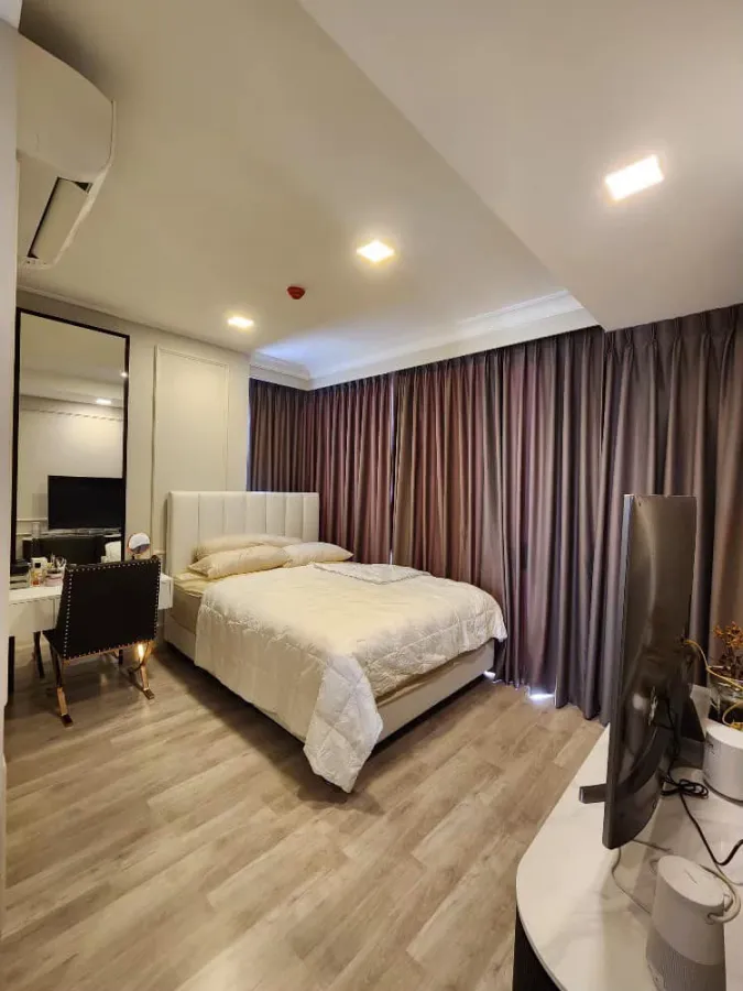 ขาย คอนโด Quintara Arte Sukhumvit 52 ตกแต่งดูน่าอยู่ ห้องโล่งไม่ร้อน หิ้วกระเป๋าเข้ามาอยู่ได้เลยจ้า