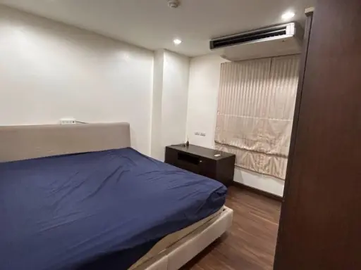 Condo for sale, The Pulse Lat Phrao 44, lots of usable space, good location, fully furnished. If you miss it, you'll regret it.