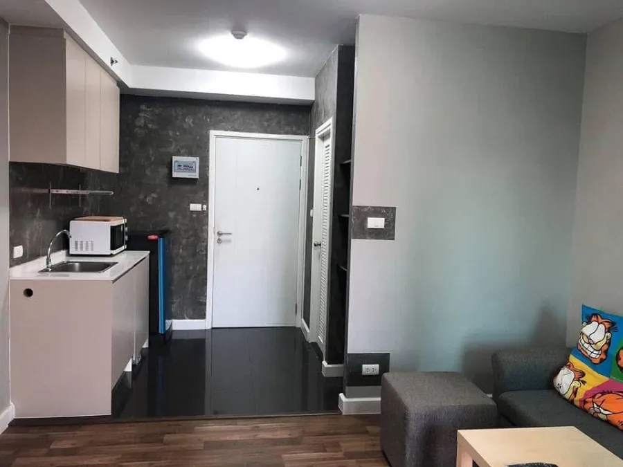 Condo for rent at A Space Me Bangna. Well-partitioned rooms with separate areas. Affordable price. Book today!