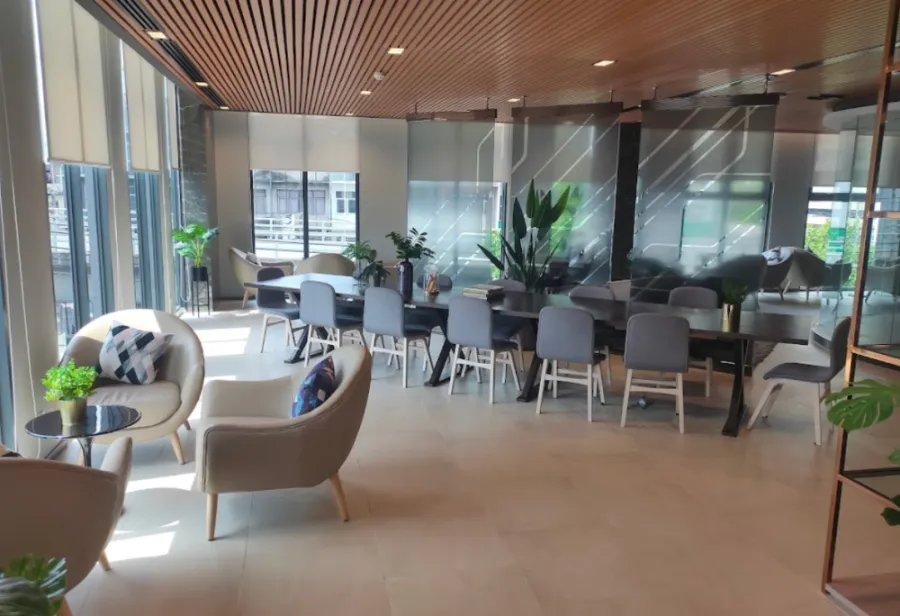 For sale: The Tree Huamark Interchange, fully furnished, high floor, great breeze, don't miss out!
