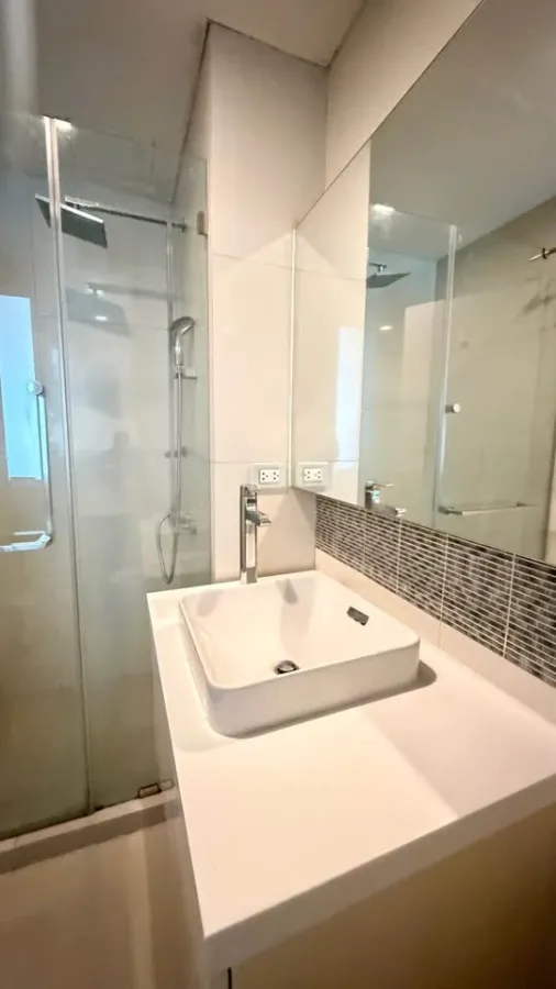 Condolette Lite Convent for rent, near St. Joseph Convent School. Fully furnished. Don't miss out!