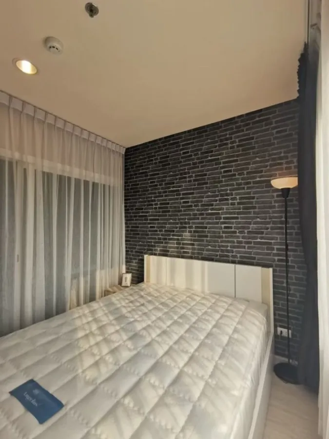 Condo for rent Aspire Ratchada-Wong Sawang Nicely decorated room Put wallpaper in the whole room If you miss it, you will regret it quickly.