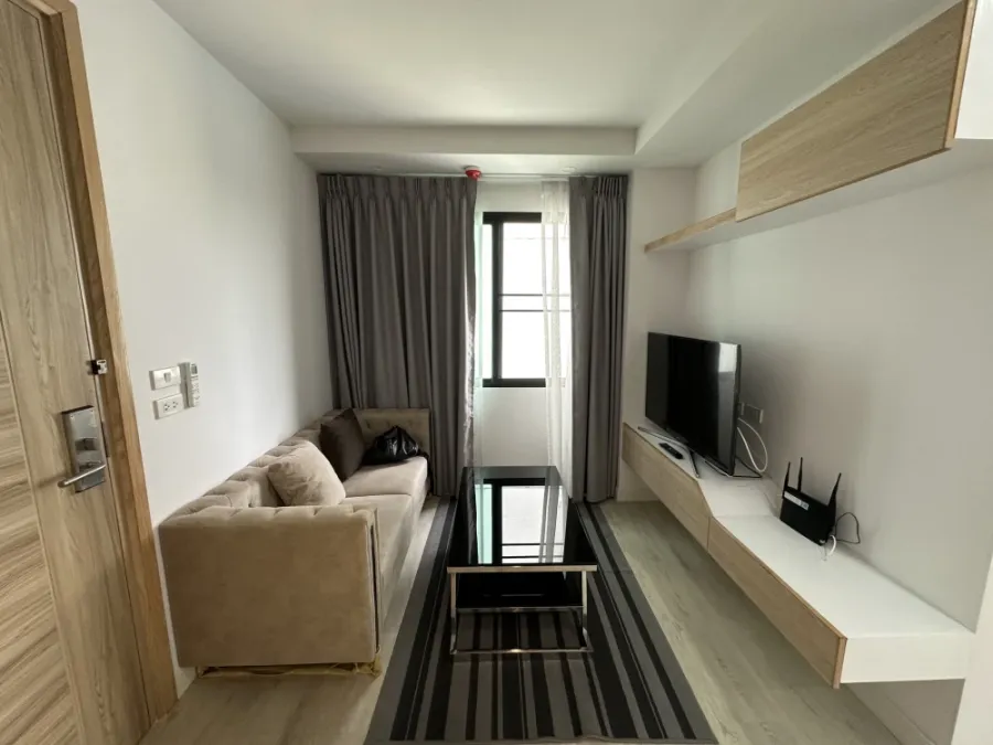 ให้เช่า คอนโด V CONDO ศาลายา ห้องพร้อมอยู่ เฟอร์ครบ เครื่องใช้ไฟฟ้าพร้อม จองเลย!!