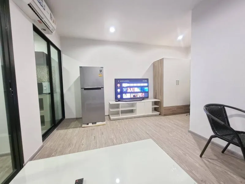 ให้เช่า Reach Condo พหลโยธิน 52 ตึก F วิวสวย วิวเมือง ไม่บล็อควิว อยู่ตึกเดียวกับสระว่ายน้ำและฟิตเนส